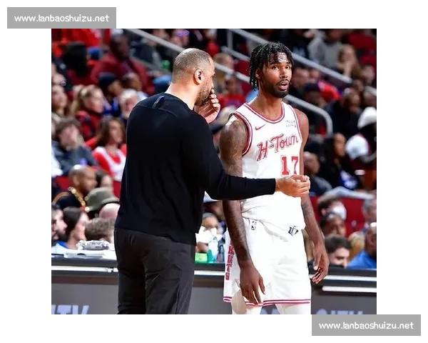 火箭铁心留住双星：小贾续约落定，伊森谈判进入关键阶段